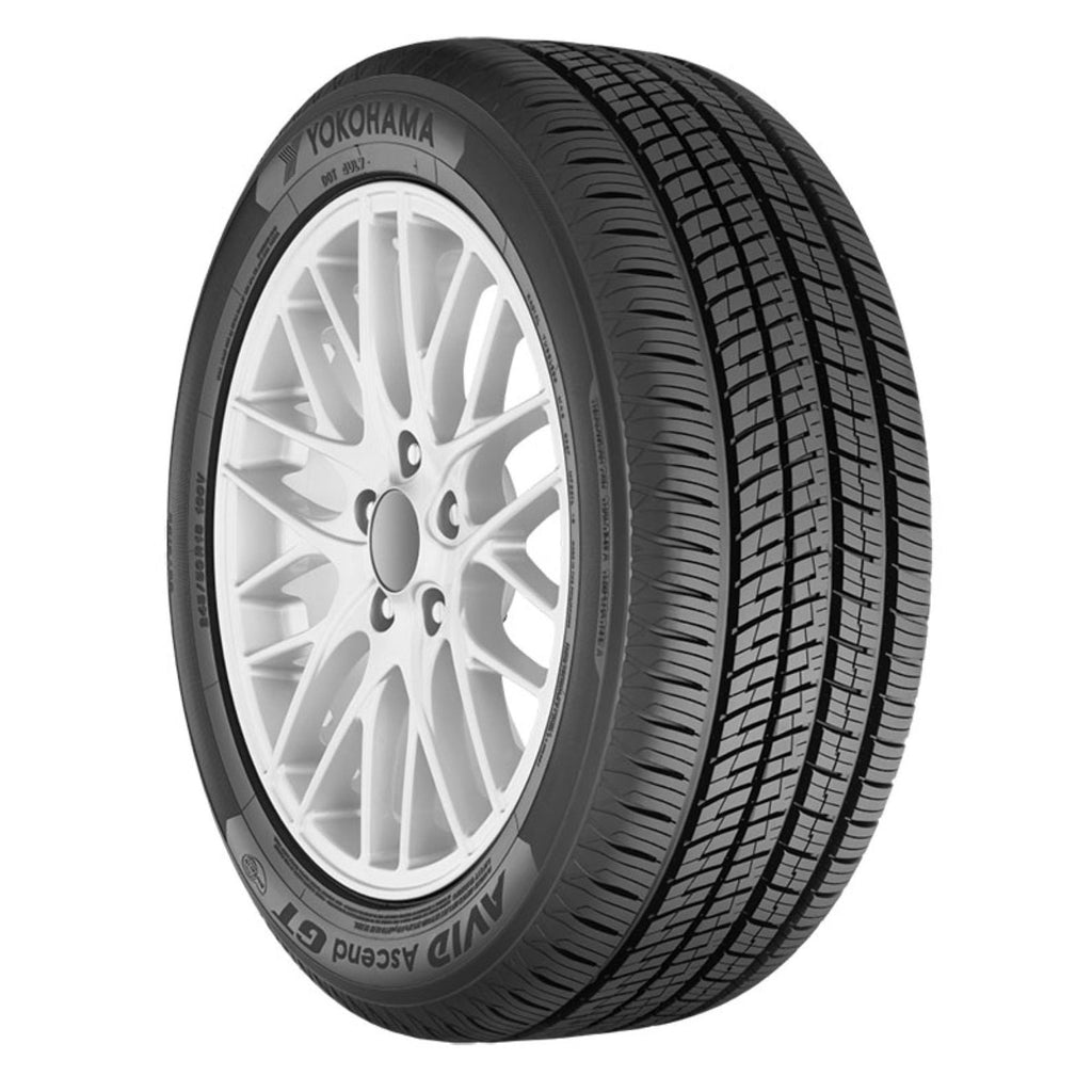 215/60R16 95V Tire Q614