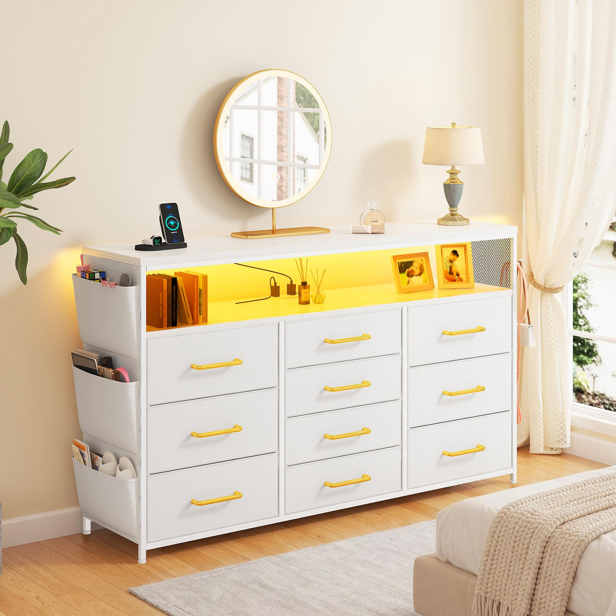 Dresser with 10 Drawers Z953