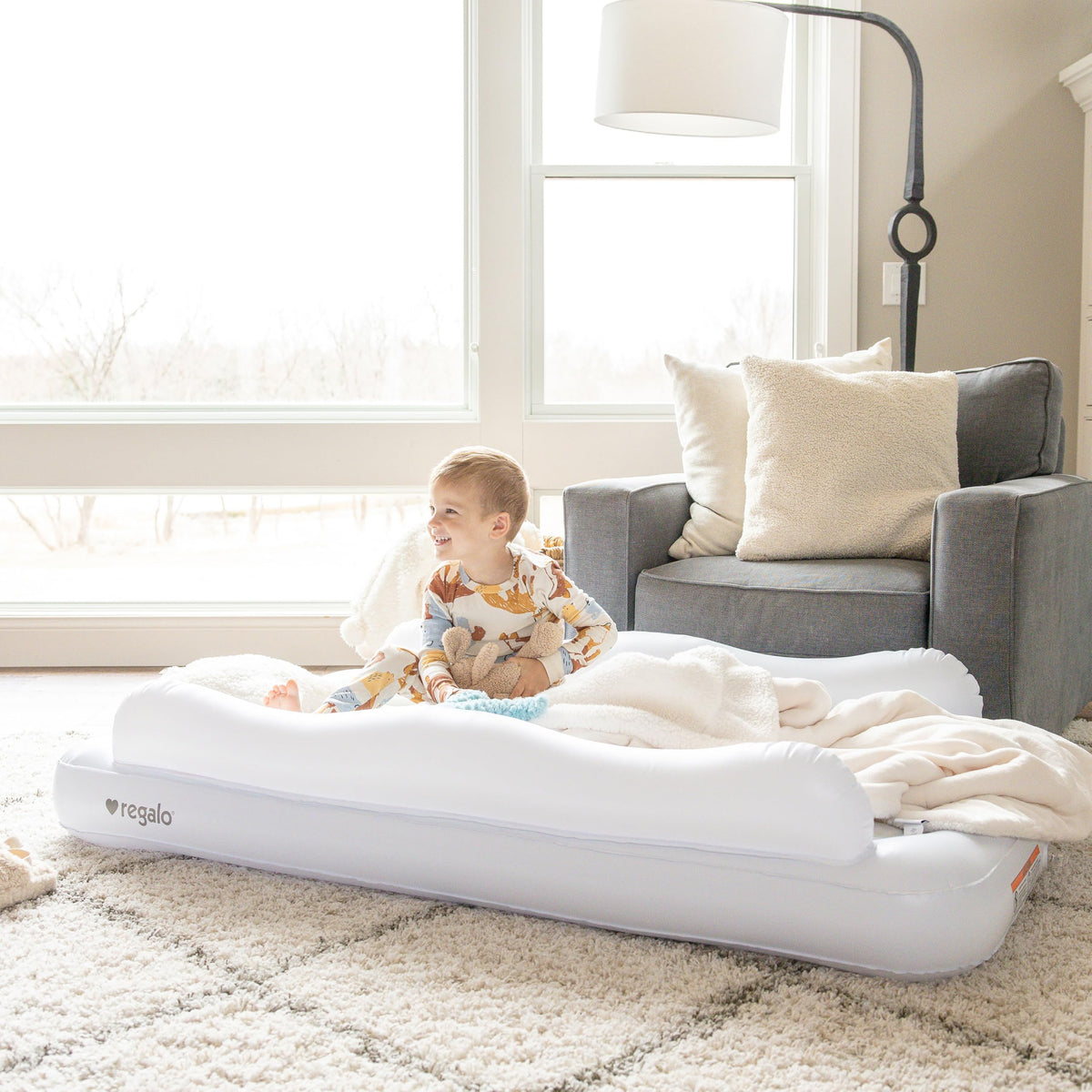 Inflatable Toddler Travel Bed with Pump & Carry Bag B1991